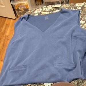 ❤️10/$40 New Blue Dressy Tank